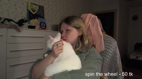 Arisha online show from November 19, 5:13 pm