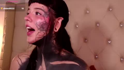 Snapshot of fairyflexxx chatting on December 10, 1:33 pm Fairy online show from December 10, 1:33 pm