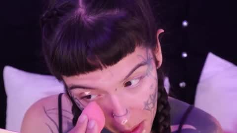 Snapshot of fairyflexxx chatting on January 29, 11:04 pm Fairy online show from January 29, 11:04 pm