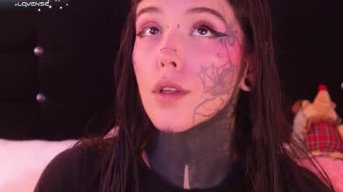 Snapshot of fairyflexxx chatting on February 17, 4:48 pm Fairy online show from February 17, 4:48 pm