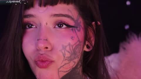 Snapshot of fairyflexxx chatting on February 21, 6:04 pm Fairy online show from February 21, 6:04 pm