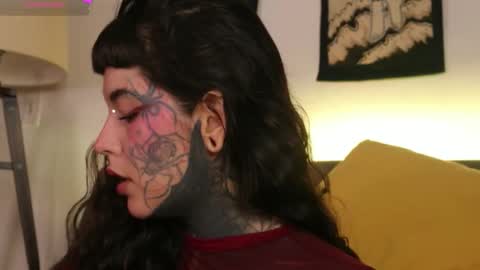 Snapshot of fairyflexxx chatting on September 25, 7:01 am Fairy online show from September 25, 7:01 am