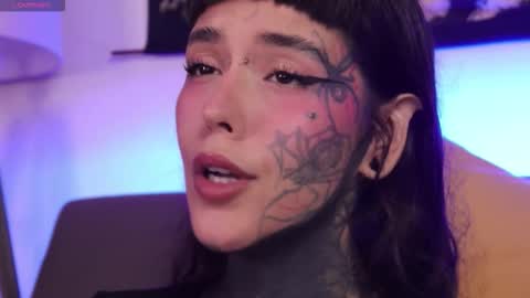 Snapshot of fairyflexxx chatting on October 10, 1:26 am Fairy online show from October 10, 1:26 am