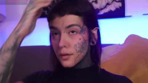 Snapshot of fairyflexxx chatting on October 30, 9:00 am Fairy online show from October 30, 9:00 am