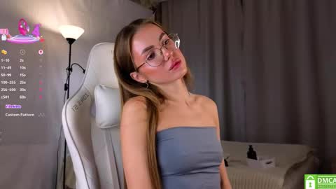 Snapshot of fairyfuckdust chatting on September 28, 12:27 am fairyfuckdust online show from September 28, 12:27 am