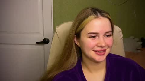 Ilona online show from April 11, 4:44 pm