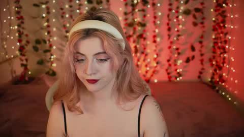 Snapshot of fairyvi chatting on March 5, 4:58 pm Vi online show from March 5, 4:58 pm