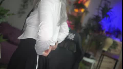 faith_chan online show from November 14, 3:27 am