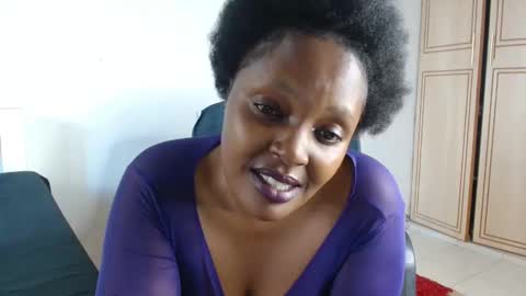 Snapshot of faithokoyo480 chatting on May 10, 8:52 am raysa4421 online show from May 10, 8:52 am