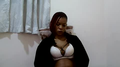 faizah_ online show from July 13, 11:07 pm