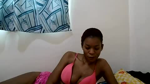 faizah_ online show from July 25, 11:41 am