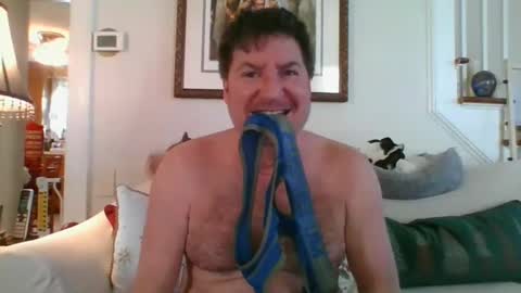 falconbator8 online show from December 14, 4:31 pm