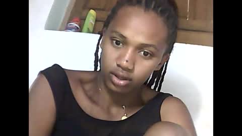 falielyse online show from September 12, 4:34 am