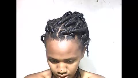 falielyse online show from September 17, 5:20 am