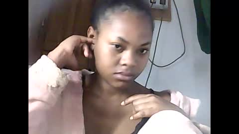 falielyse online show from September 20, 4:46 am