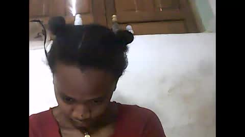 falielyse online show from October 23, 8:46 am