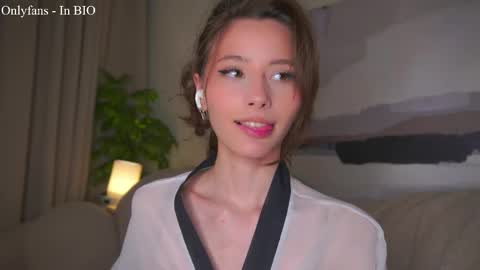 Kaori online show from April 22, 7:37 pm