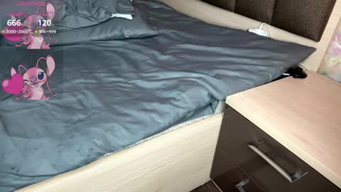 Erika online show from April 1, 1:52 pm