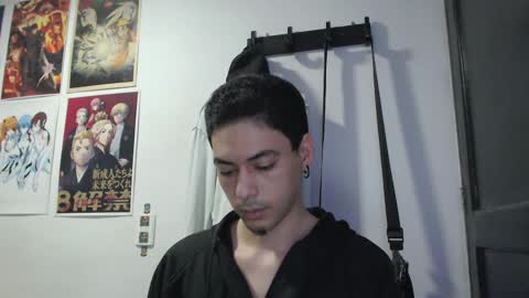 Snapshot of fall_dutt chatting on February 7, 7:01 am fall_dutt online show from February 7, 7:01 am