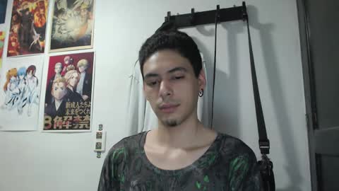 Snapshot of fall_dutt chatting on February 10, 7:01 am fall_dutt online show from February 10, 7:01 am