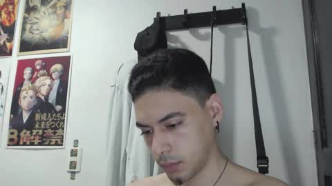 Snapshot of fall_dutt chatting on March 7, 7:38 am fall_dutt online show from March 7, 7:38 am