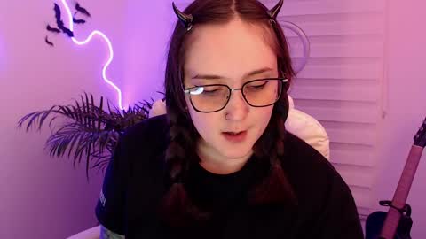 OF fallenag 1 online show from June 4, 10:49 pm