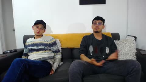 FallGays online show from December 24, 3:26 pm