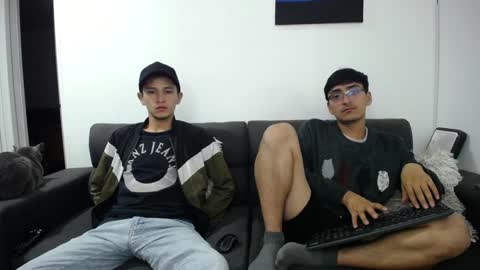 FallGays online show from January 9, 2:54 am