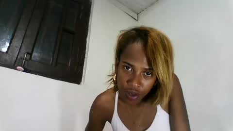 fallinah01 online show from July 19, 10:57 pm