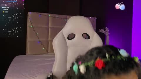 Snapshot of fallon_11 chatting on January 11, 2:44 pm Fallon online show from January 11, 2:44 pm