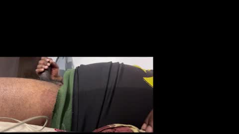 famethediscjock_1 online show from May 7, 2:06 am