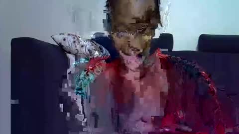 famous_bear online show from February 8, 4:21 pm