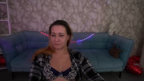 famousemuse online show from April 21, 1:28 pm