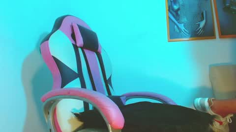 Andrea online show from December 7, 9:11 pm