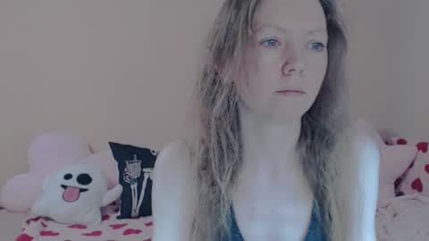Snapshot of fanatka chatting on March 17, 5:44 am BUNNYGal online show from March 17, 5:44 am