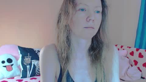 Snapshot of fanatka chatting on March 25, 5:02 am BUNNYGal online show from March 25, 5:02 am