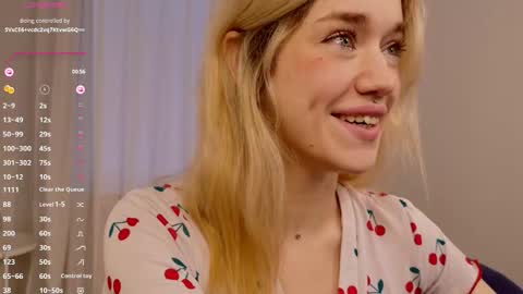 fancyamelia online show from October 6, 12:46 pm