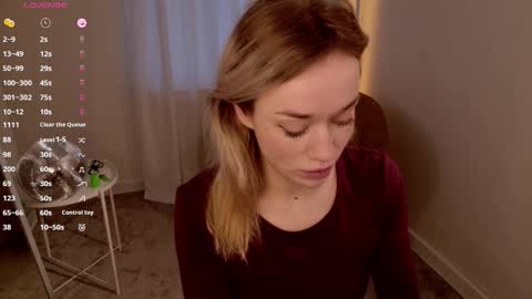 fancyamelia online show from October 15, 1:00 pm