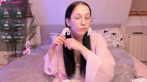 Fancy online show from December 12, 1:21 am