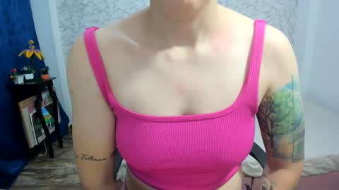 Snapshot of fanny_18 chatting on February 25, 10:50 pm FANNY online show from February 25, 10:50 pm