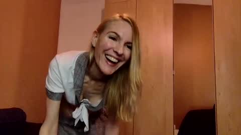 Fanny online show from December 29, 3:00 am