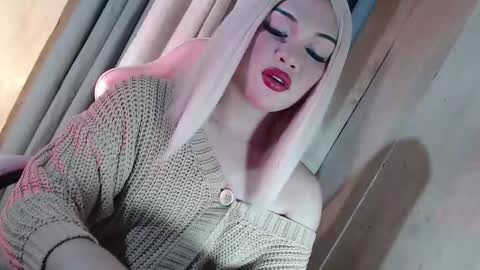 Snapshot of fantasticcock69_daniella chatting on June 1, 10:50 am DANIELLA - DONT FORGET TO GIVE ME A THUMBSU UP online show from June 1, 10:50 am