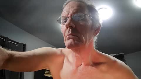 fantasyresort online show from December 27, 4:26 am