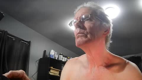 fantasyresort online show from February 3, 4:04 am