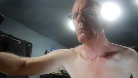 fantasyresort online show from September 30, 3:11 am