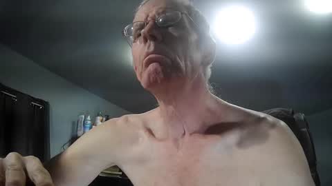 fantasyresort online show from December 2, 4:07 am