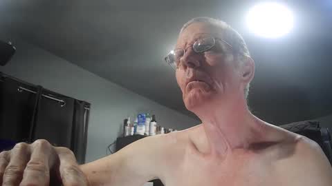 fantasyresort online show from April 21, 3:02 am