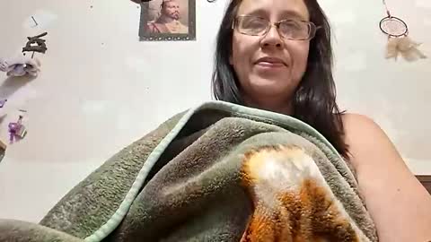 Snapshot of fapqueenc17 chatting on November 9, 11:52 am Scarlett online show from November 9, 11:52 am