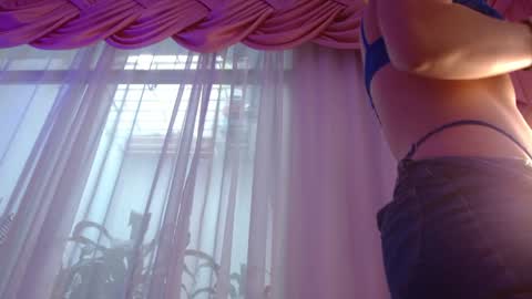 Snapshot of farahh_magdaly chatting on January 16, 3:13 pm Farah online show from January 16, 3:13 pm