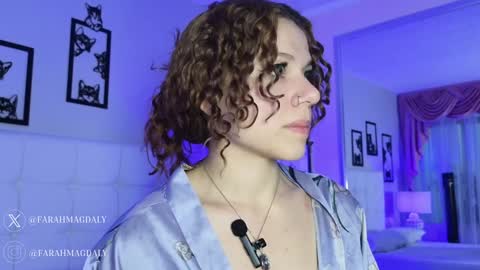 Snapshot of farahh_magdaly chatting on February 6, 3:09 pm Farah online show from February 6, 3:09 pm